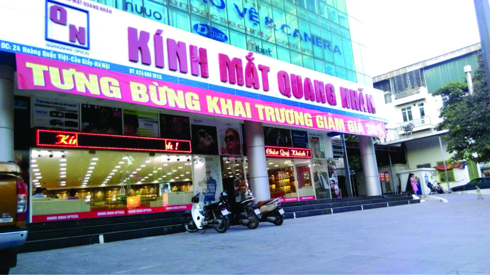 Bảng quảng cáo mắt kính